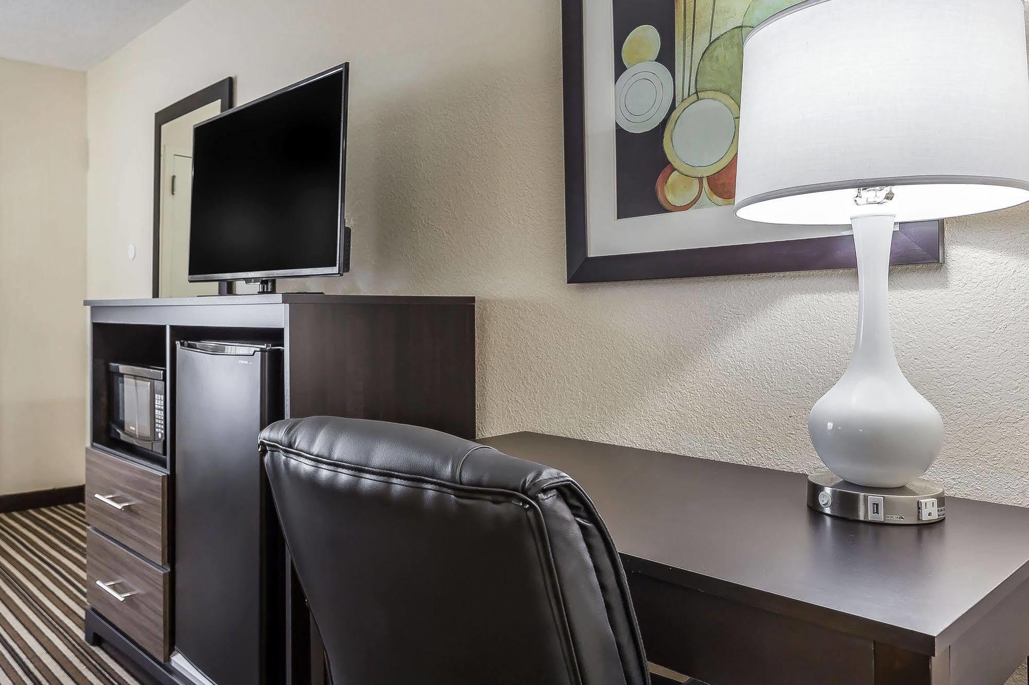 Quality Inn Aberdeen Eksteriør billede